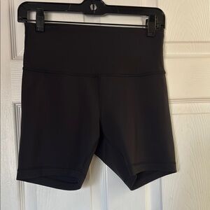 Lululemon Athletica Black Wunder Train Shorts